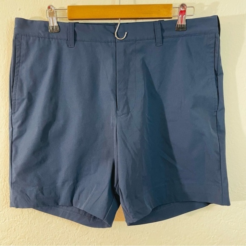 J. Crew Men's Flat Front Shorts in Blue Size 33 Pockets Casual Travel Vacation